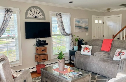 South Dennis Casa | Cape Cod's "Beach Rose"