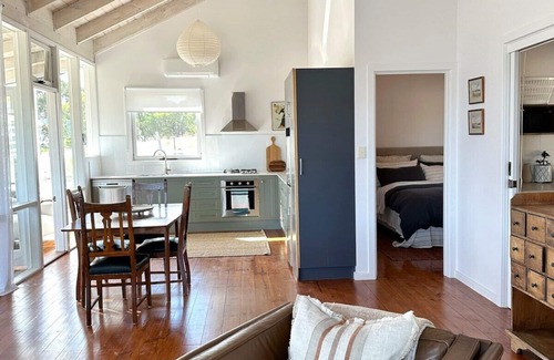 Wangolina Cabina | Cape Jaffa Winery Cottage