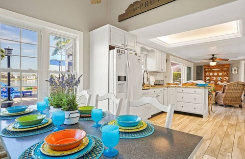 Fort Myers Casa | Frente al mar * Piscina * Kayaks * Bicicletas * Equipo de playa * Equipo de pesca * TV de 80 "* WiFi gratis * Costa
