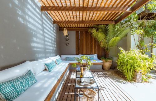 Green Point Casa | Cape Standard Guest House