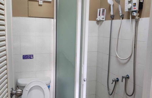 Phra Nakhon Si Ayutthaya Hotel | Capital O 75406 Hotel M Rojana