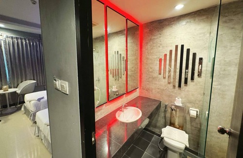 Suphan Buri Hotel | Capital O 75514 Vasidtee City Hotel