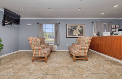 Rantoul Hotel | Capital O First Heritage Inn Rantoul IL I 57