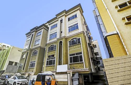 Hyderabad Hotel | Capital O Samrat Palace Near Nampally Station