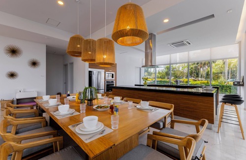Marina Vallarta Complejo | Capitalia Tres Mares Beach Residences & Marina