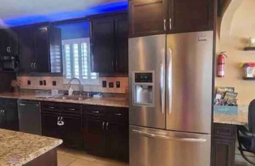 Northeast El Paso Casa | Captain Home w Saltwater Pool-close to Ft Bliss & Mt