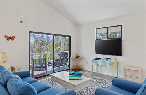 Wulfert Casa | Captiva Beach Bungalow on Turner Beach