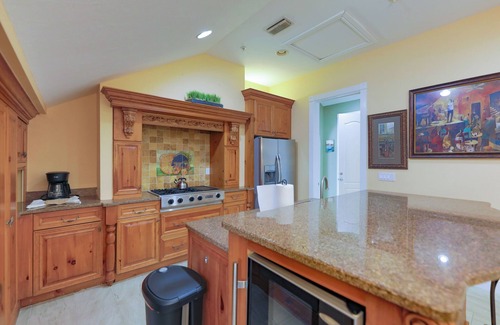 Captiva Casa | Captiva Condo on Andy Rosse Lane with Pool