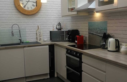 Torquay Casa | Captivating 3-bed House in St Marychurch Torquay