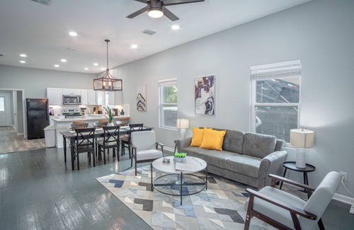 Near East Side Casa | Captivating 4BR 2BA Home Near Awesome Downtown