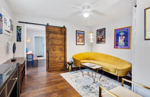 Mid-City Casa | Captivating Conti Hideaway- Mid-City Perfection