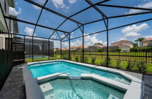 Davenport Villa | Captivating New 7BR Home by Disney w Games Pool
