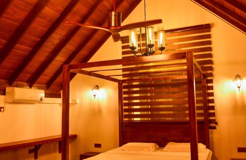 Galle Casa | Cara White House