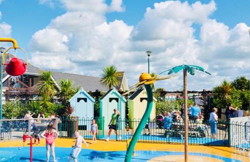 Fleetwood Chalet De Esquí | Caravan-Blackpool-FamilyFriendly-Activities