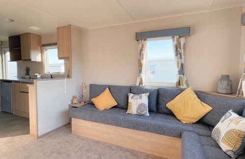Perranporth Casa | Caravan on Haven resort and small walk to beach!