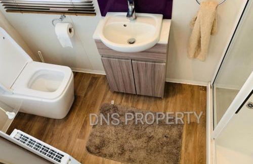 Winestead Casa | Caravan - Sleeps 6 - Near The Deep & Old Town