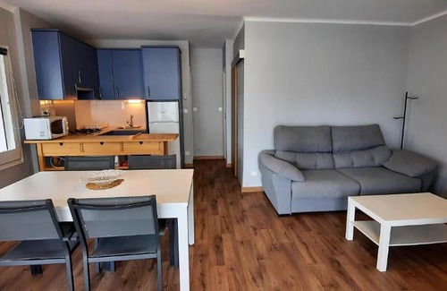 Llanca Apartamento | CARBONERES 6