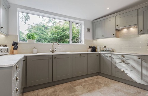 Longnor Cabaña | CARDER COTTAGE, pet friendly, character holiday cottage in Longnor