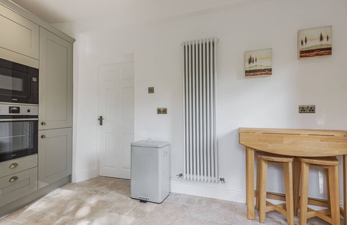 Longnor Cabaña | CARDER COTTAGE, pet friendly, character holiday cottage in Longnor