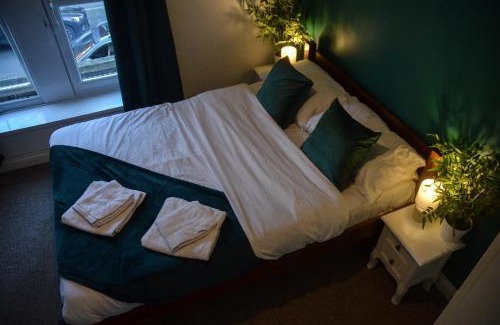Adamsdown Apartamento | CARDIFF City Centre 3 Bed Apartment, 5 minutes walk to City Centre