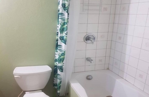 Marisule Casa | Careffe Suites - Una habitación con baño privado