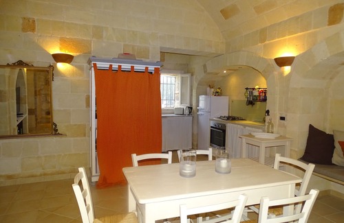 Maruggio Casa | Con estilo y reformado, casa tranquila en el pinar m. Vista Del Mar