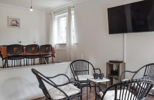 Hazel Grove Casa | Carlton House