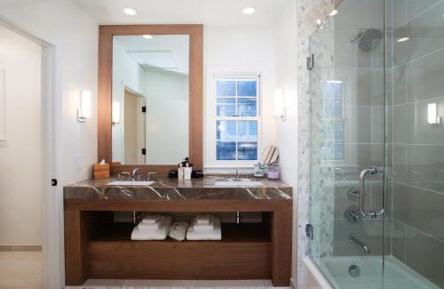 Golden Rectangle Hotel | Carmel Beach Hotel