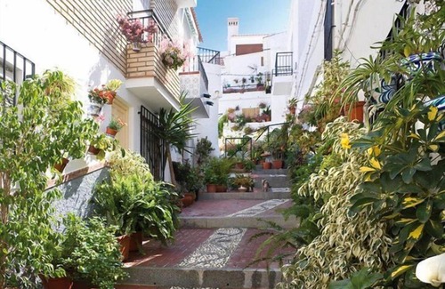 Vélez de Benaudalla Apartamento | Carmín. COSTA TROPICAL- ALPUJARRAS. Ideal Parejas. SOL y NIEVE.