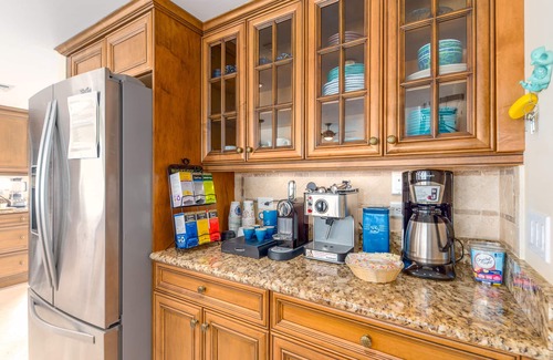 Stuart Casa | ¡Carpe Diem! FL impresionante casa de playa en la playa + muelle! << $ 100 por noche / Dormitorio