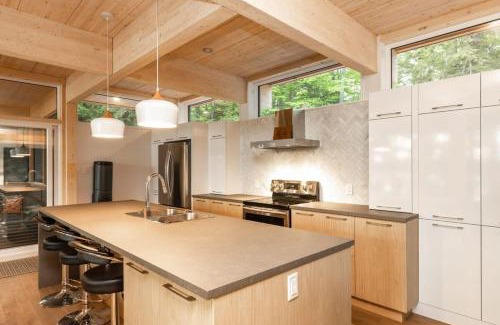 Muskoka Lakes Casa | Carpe Diem Sunset View