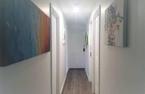 Carramar Casa | Carramar Studio King Bed Private Rm 1min to Station