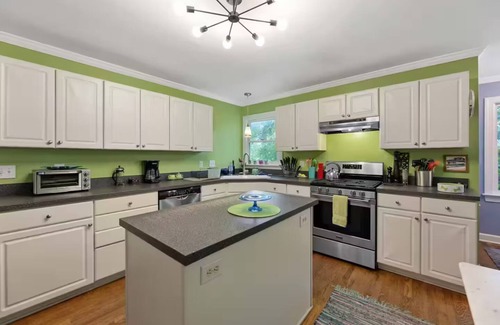 Cary Apartamento | Cary garden home close to SAS, RDU & RTP