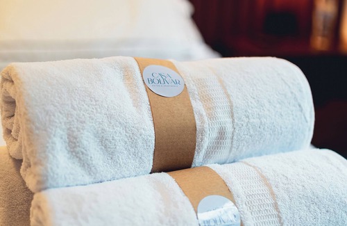 Cuenca Cama Y Desayuno | Casa 11-24 by Casa Bolivar