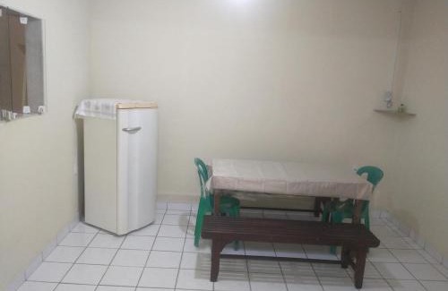 Baiminas Casa | Casa 2 quartos com ar condicionado e próximo ao centro
