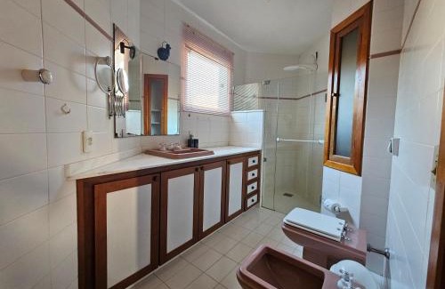 Itacorubi Casa | Casa 3 quartos no Itacorubi, Wi-fi 600 mega MV0967