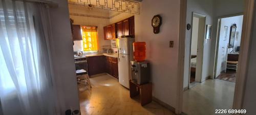 Cañuelas Apartamento | Casa 5 personas. Calle principal Cañuelas