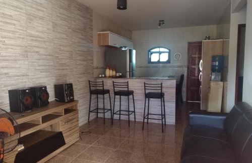 Tamoios Casa | Casa aconchegante com piscina e churrasqueira