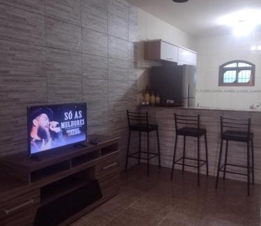 Tamoios Casa | Casa aconchegante com piscina e churrasqueira