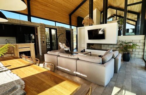 Colonia de Chapadmalal Casa | Casa Agustina - Casa En Barrio Privado San Benito, Chapadmalal Para 6 PAX Con Pileta - Hola Sur