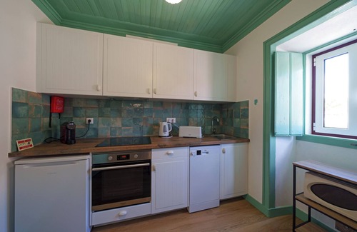 Alvados Cabaña | Casa Alba, from 1926! Cosy Mountain Retreat in the Centre of Portugal.