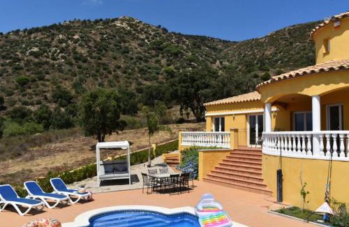 Palau-Saverdera Apartamento | Casa Albera - con piscina y fantásticas vistas