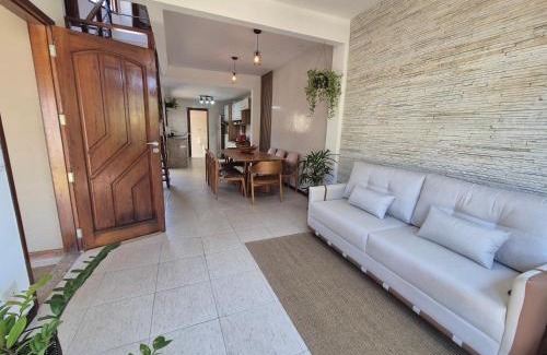 Engenho do Mato Casa | CASA ALECRIM PISCINA PRIVATIVA COM Dec MOVEL Ideal Crianças