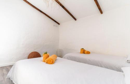 Monte da Vinha Casa | Casa Alfambras - Holiday Cottage in Aljezur