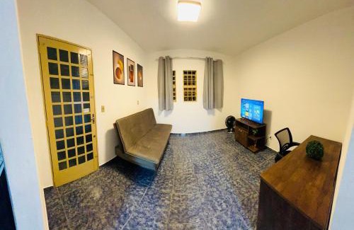 Botucatu Apartamento | Casa Ampla no Jardim Paraíso prox UNESP