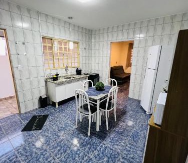 Botucatu Apartamento | Casa Ampla no Jardim Paraíso prox UNESP