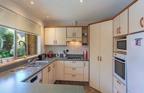 Nelson Casa | Casa Bella - Nelson City Holiday Home