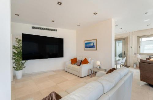 San Eugenio Villa | Casa Bella Vista