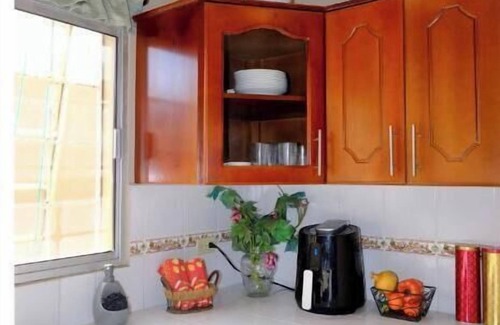 Sector 1 Nor-Oeste Casa | Casa Bellavista- San Pedro Sula. Hogar para 8 huéspedes con cocina completa.