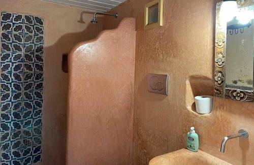 Malfa Apartamento | Casa Blanca: a pocos pasos del mar, en el pequeño puerto de Malfa